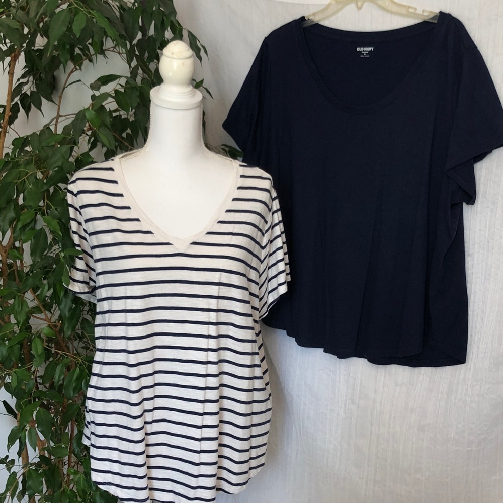 OLD NAVY lot 2 nautical navy & white casual V neck T shirts size XXL tops